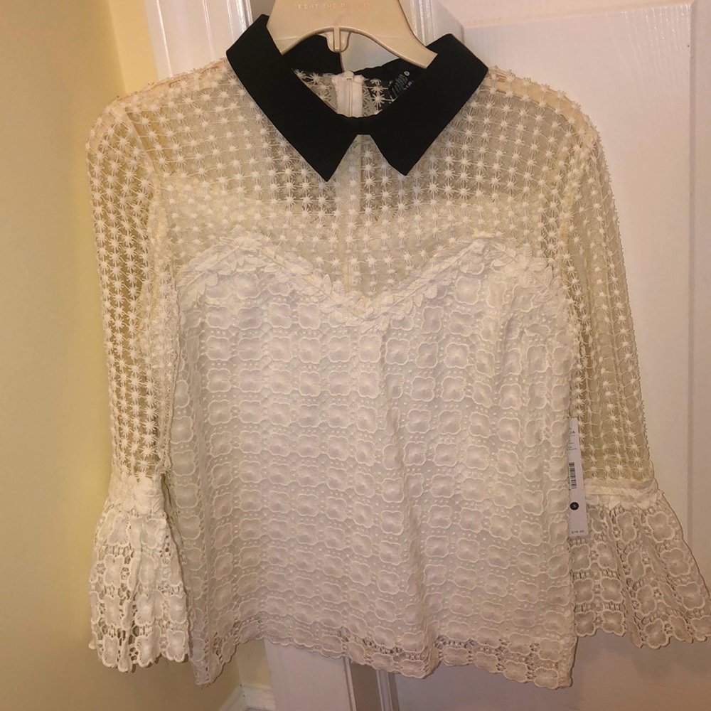 NWT Aqua brand women’s collared top